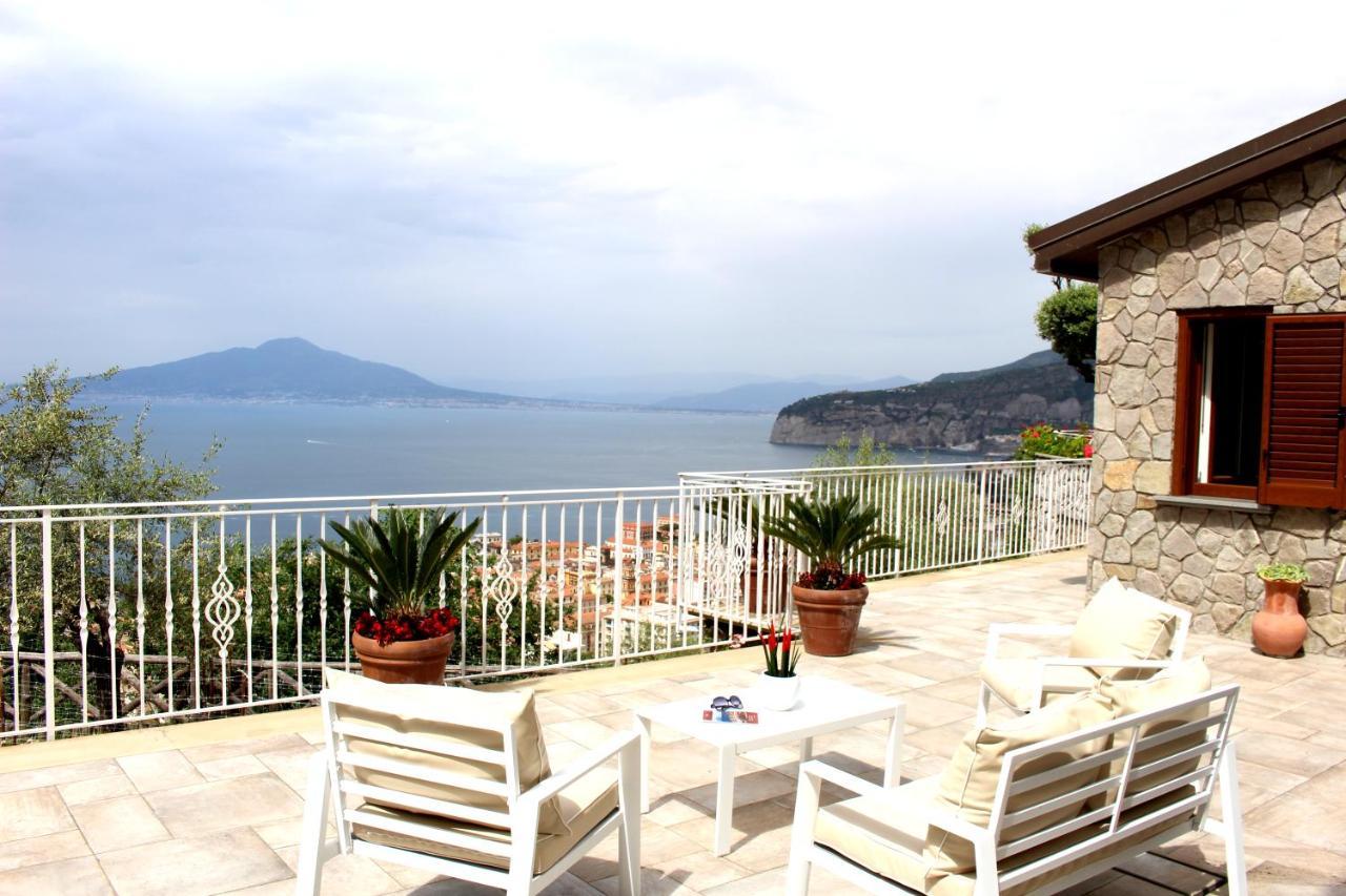 MiraSorrento Exterior foto