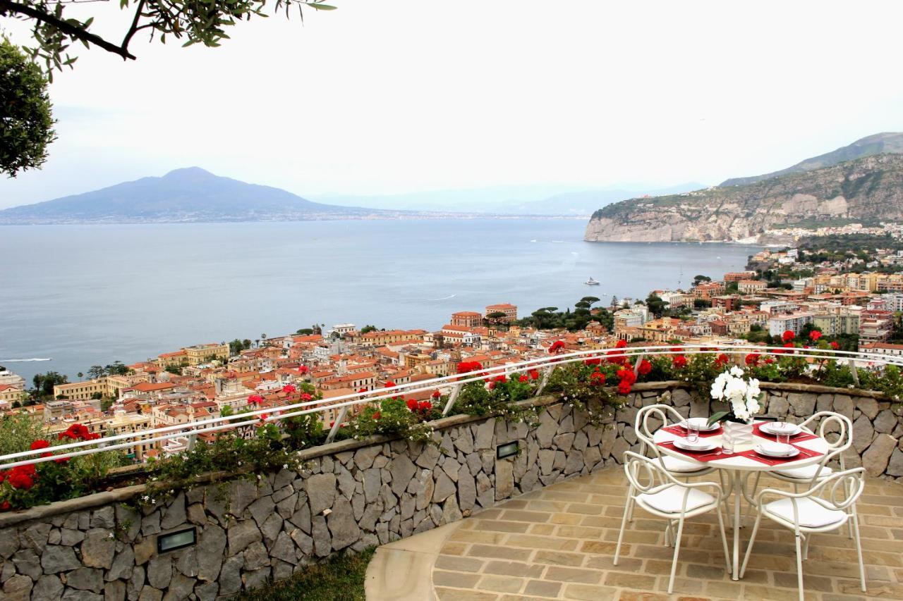 MiraSorrento Exterior foto
